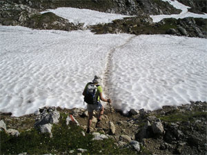 Querung eines Schneefeldes